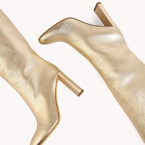 Bottes Adriana en cuir Nappa métallisé doré et talon haut - Maison Skorpios par Adriana Abascal