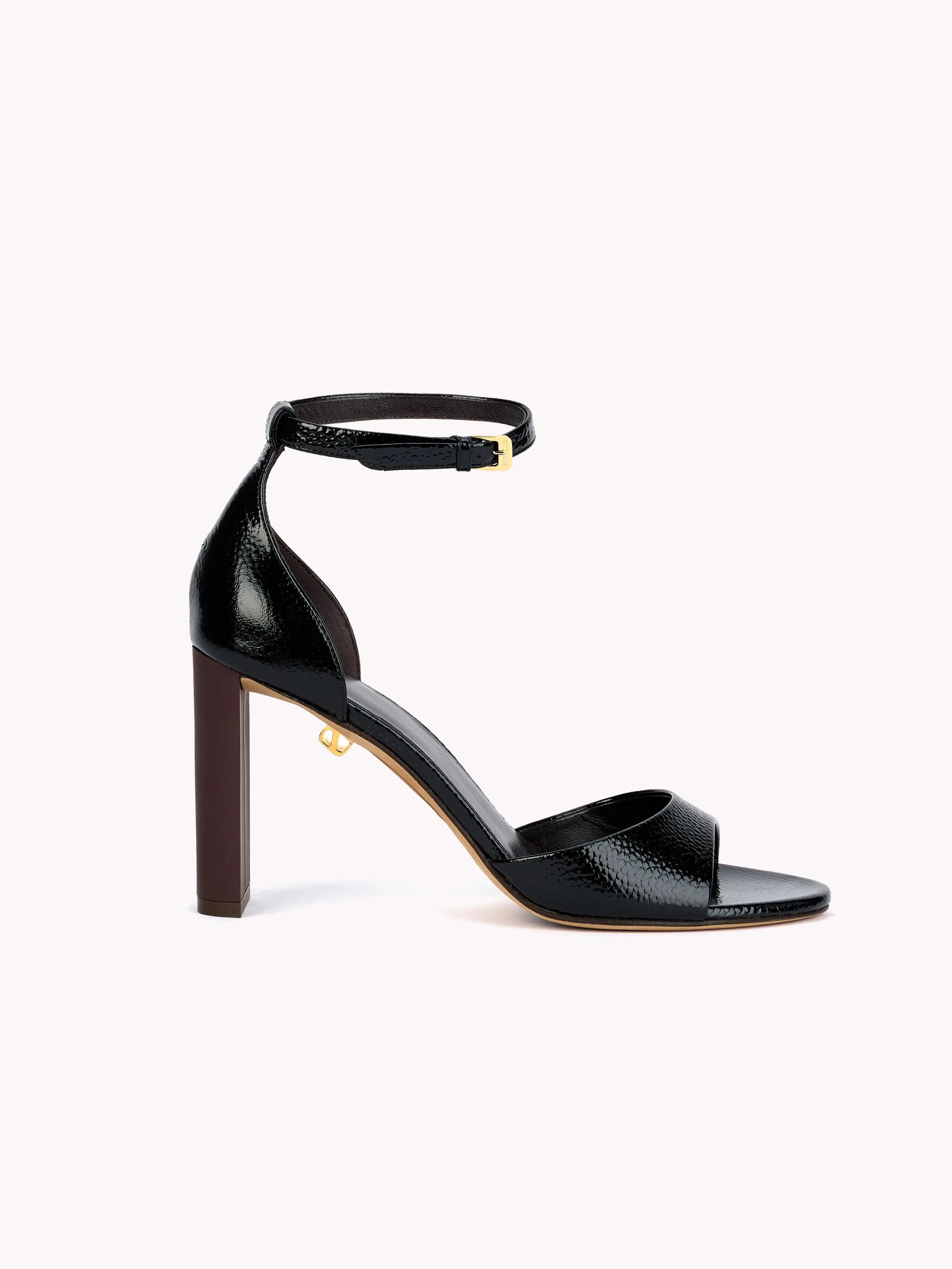 Sandales Valentina Caviar en cuir grainé verni noir et talon haut - Maison Skorpios par Adriana Abascal – Image 2