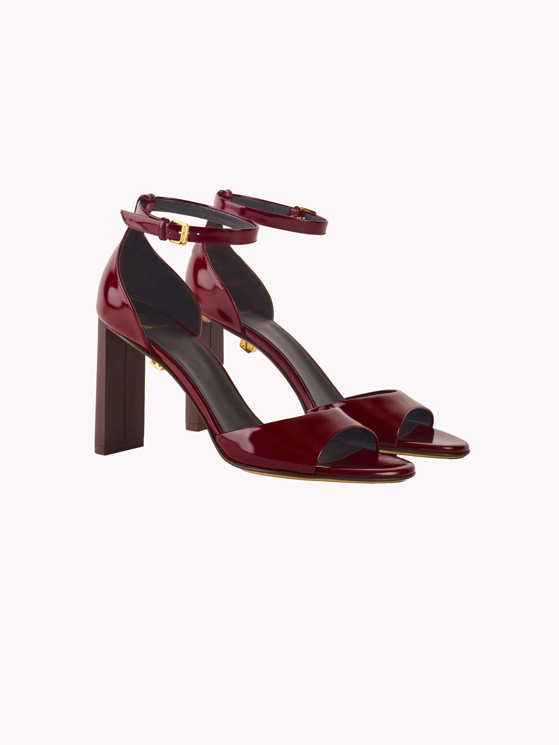 Sandales à talons Valentina en cuir glacé bordeaux - Maison Skorpios par Adriana Abascal – Image 3
