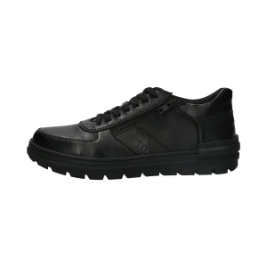 Sneaker schwarz