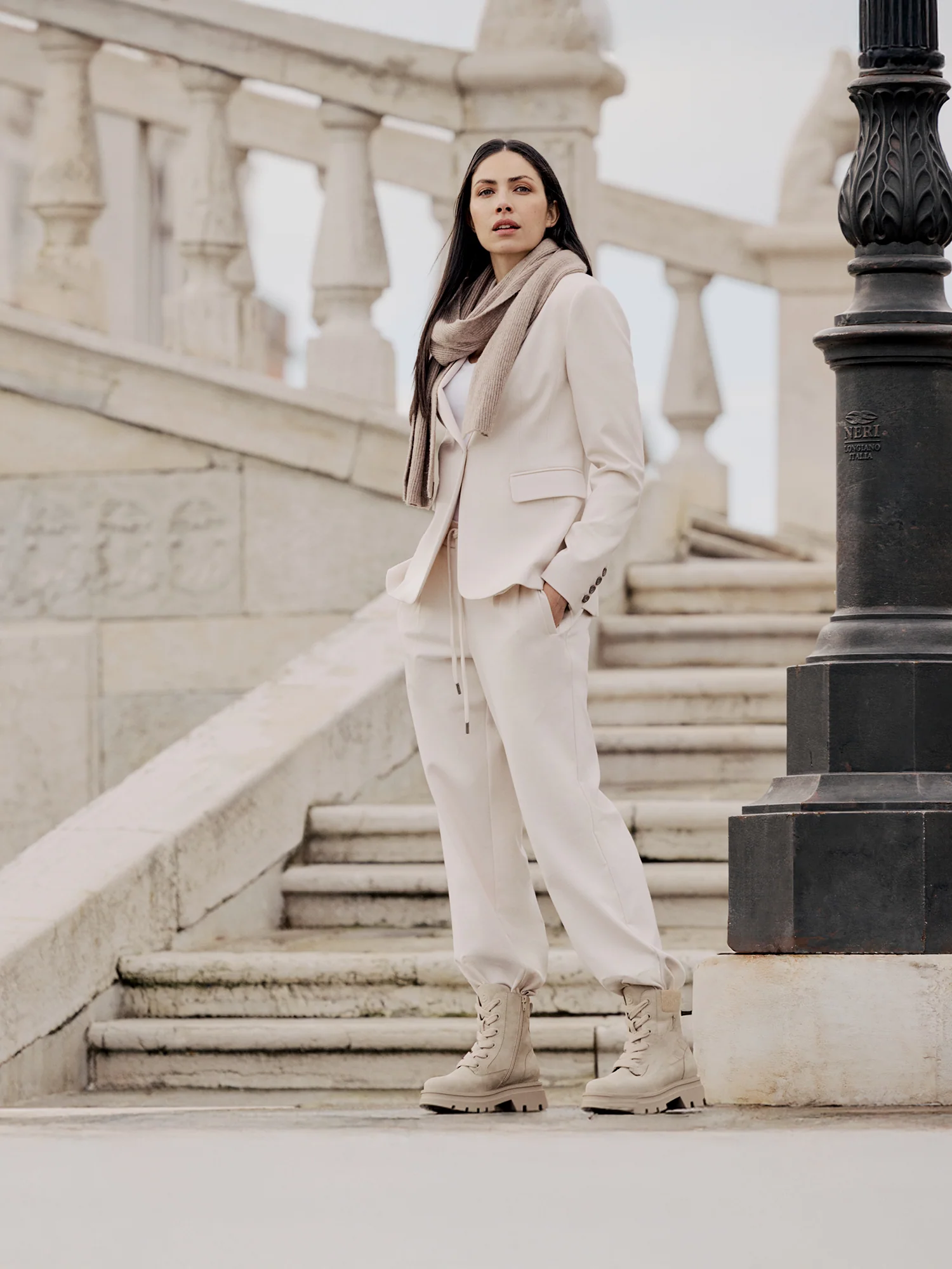 Schnürstiefel beige – Image 2